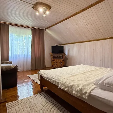 Forest Hill Apartment Synevyr